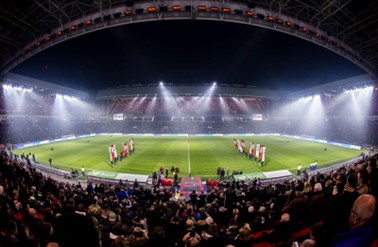 La evoluci&oacute;n de la iluminaci&oacute;n de los estadios mejora la eficiencia y el rendimiento