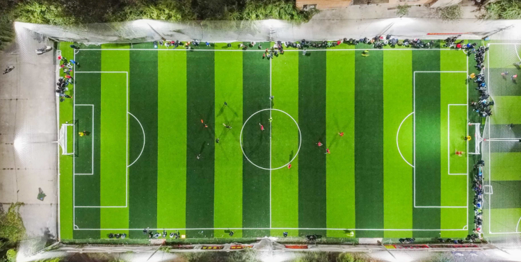 Iluminando el campo: una gu&iacute;a para la iluminaci&oacute;n de estadios
